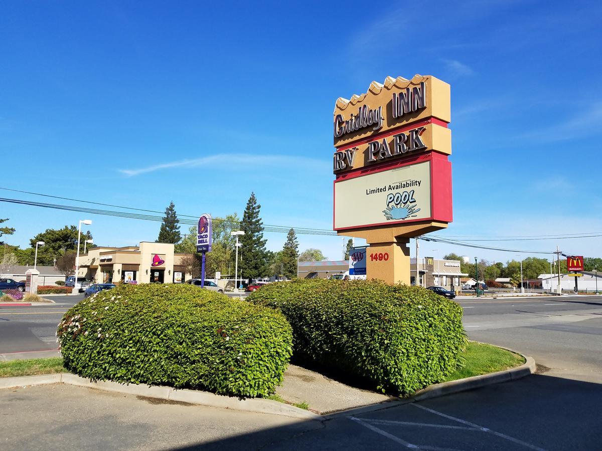 Gridley Inn & Rv Park Bagian luar foto